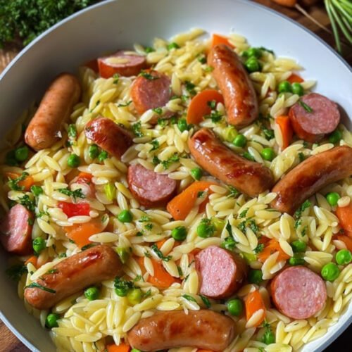 Kritharaki Pfanne mit Würstchen – cremige One-Pan-Pasta für den Alltag extra recipe photo